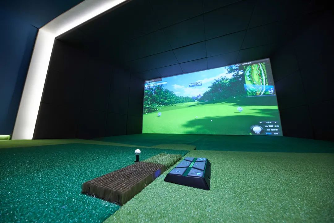 高爾夫模擬器2.jpg